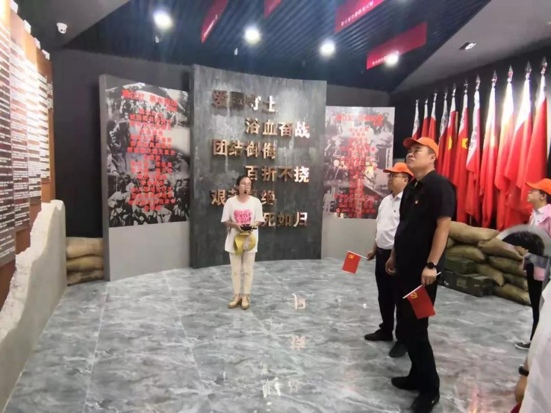 中林實業(yè)黨總支組織開展 “加強黨史學(xué)習(xí) 鑄牢初心使命” 主題黨日活動(圖3) 中林實業(yè)黨總支組織開展 “加強黨史學(xué)習(xí) 鑄牢初心使命” 主題黨日活動(圖3)